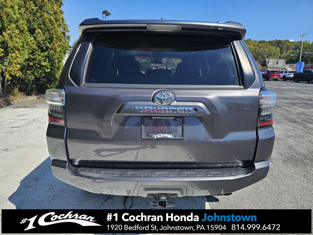 2018 Toyota 4Runner SR5 photo 6