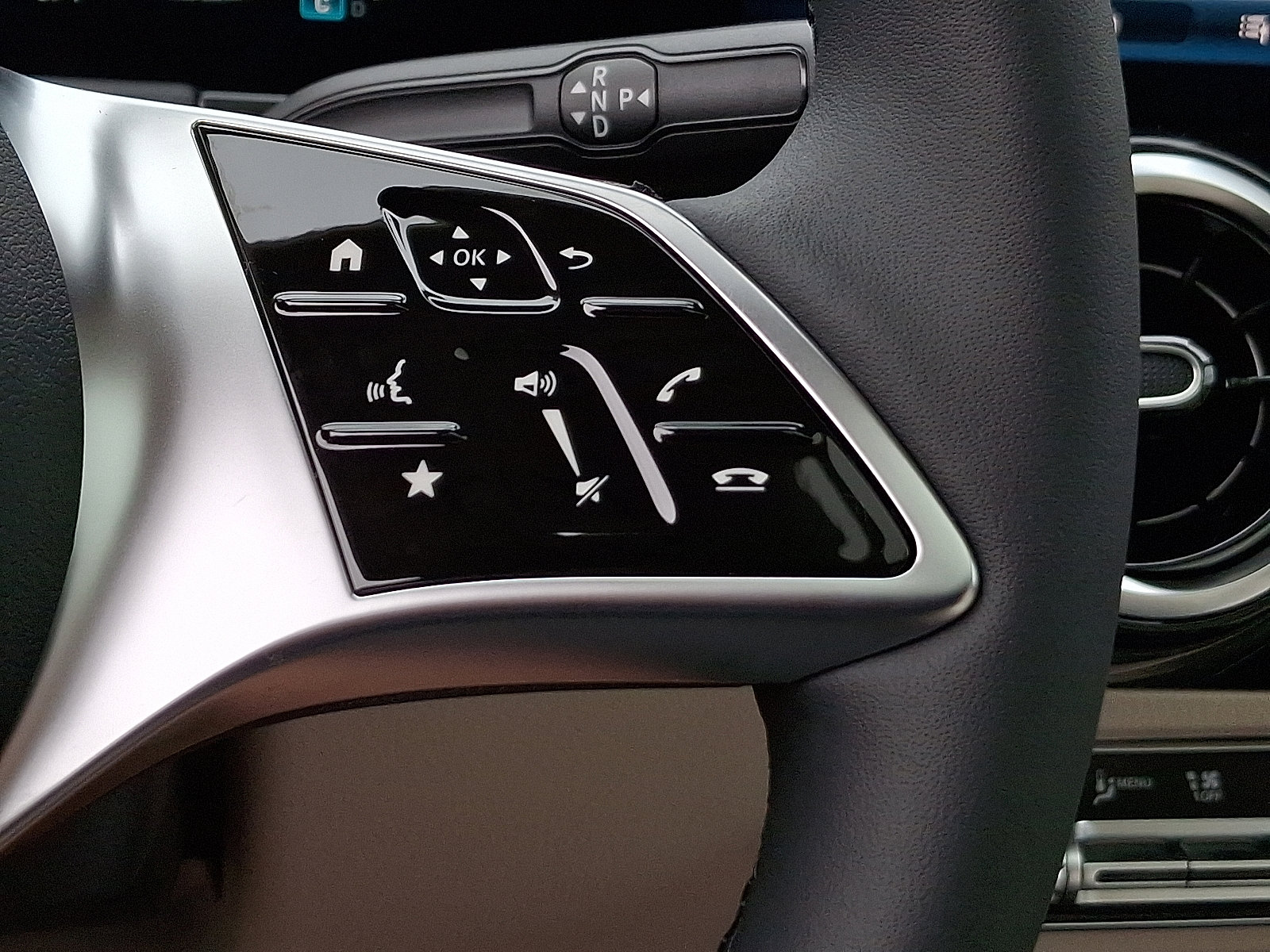 2026 Mercedes Benz GLA 250 4MATIC photo 11