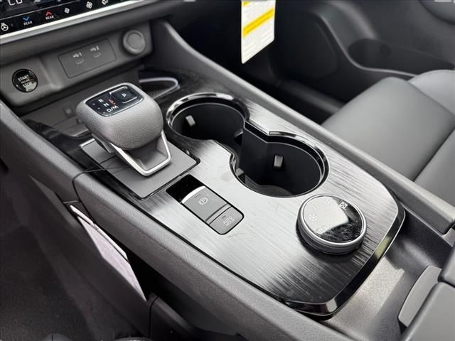 2025 Nissan Rogue SL photo 8