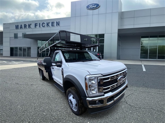 2024 Ford F-550 Super Duty Chassis Cab XL's photo