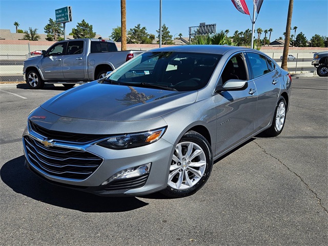 2024 Chevrolet Malibu 1LT photo 2