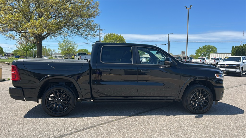 2025 Ram 1500 Limited photo 2