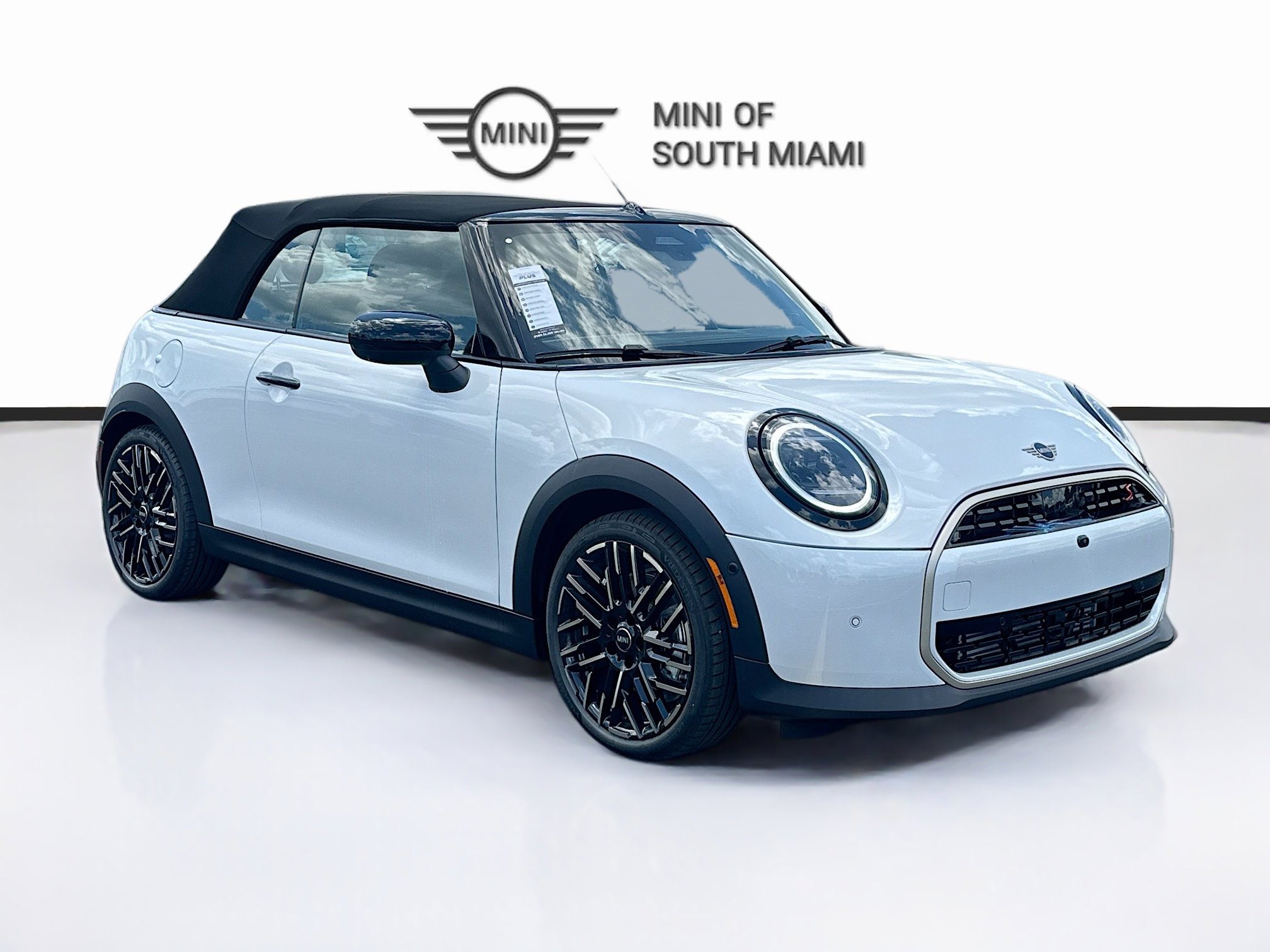 2025 MINI Convertible S's photo