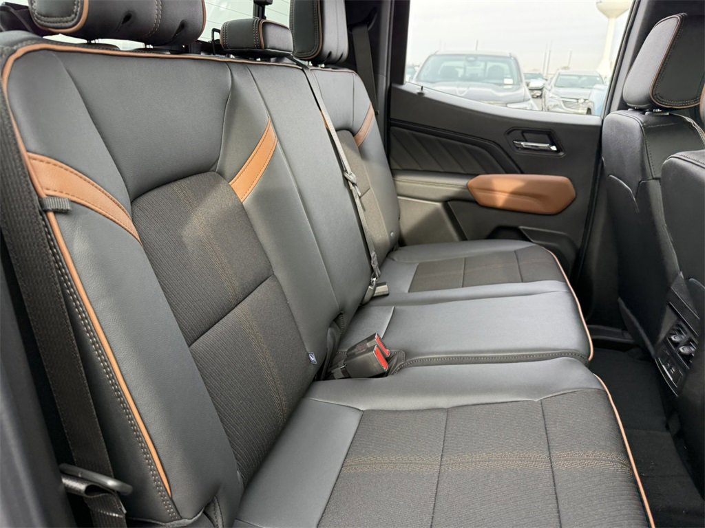 2026 GMC CANYON - Image 33