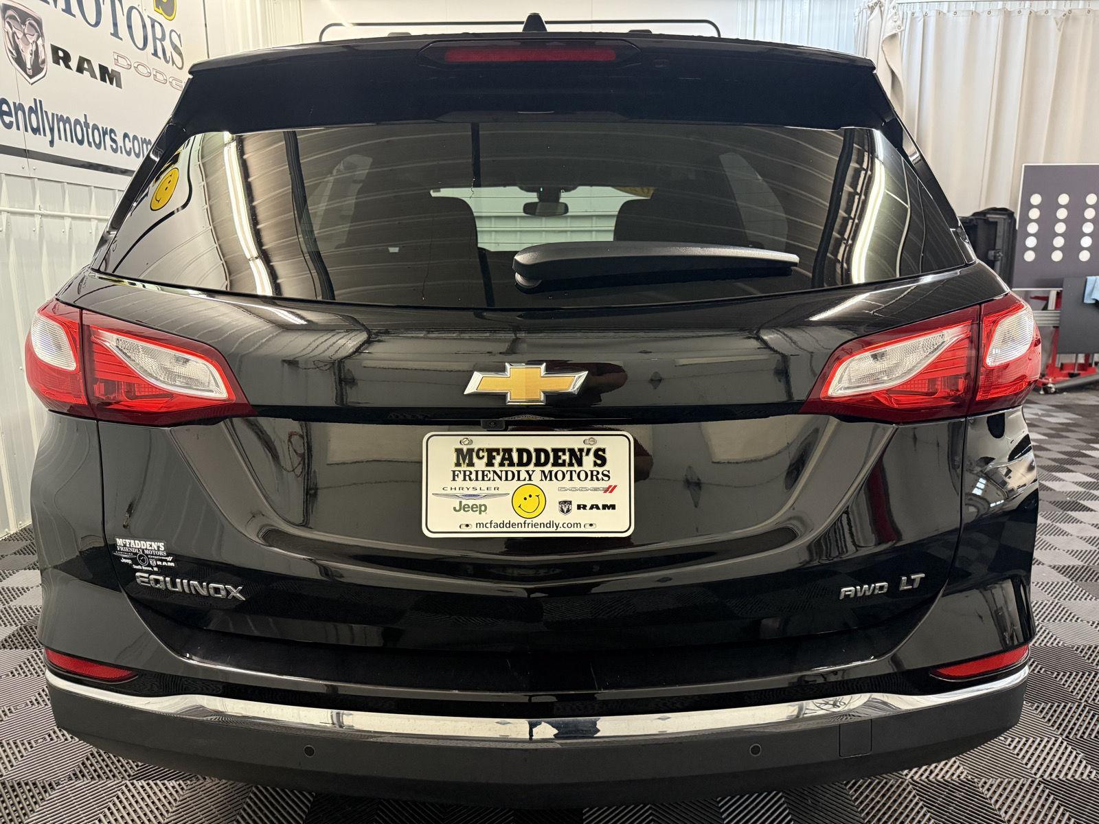 2021 Chevrolet Equinox LT photo 3