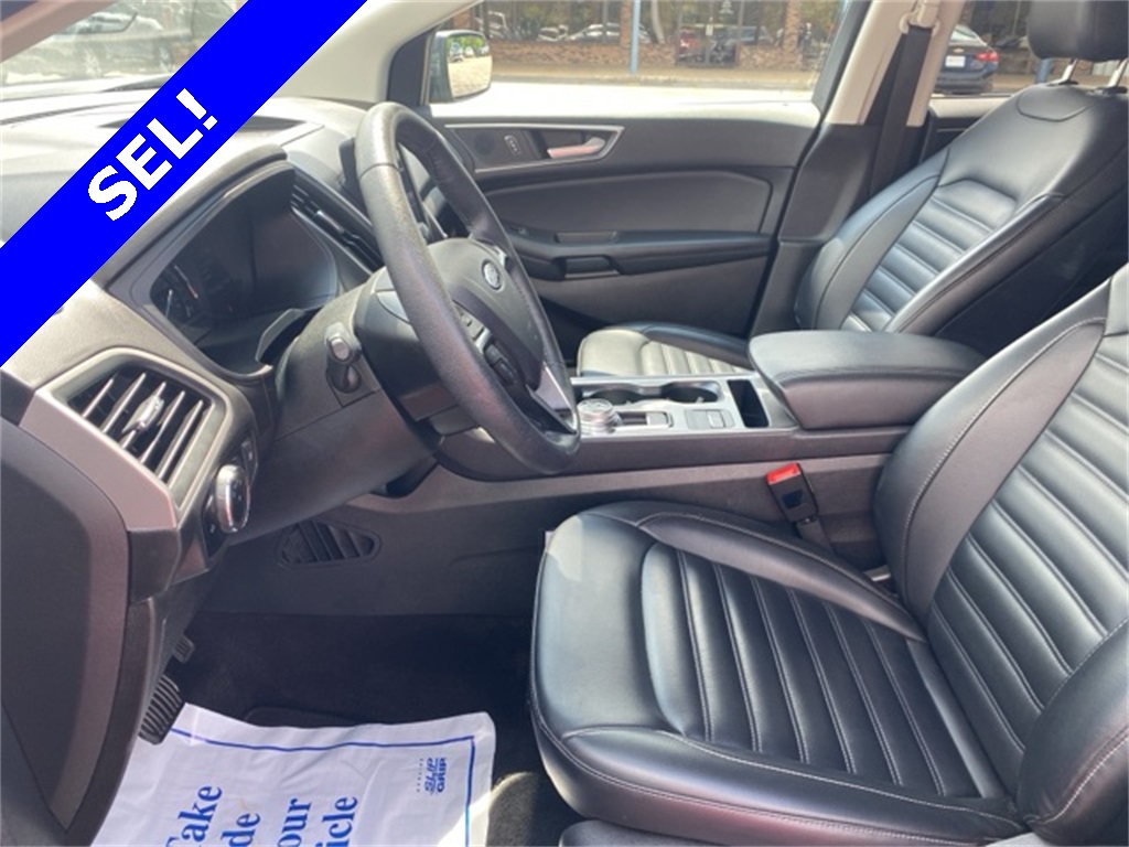 2024 Ford Edge SEL photo 3