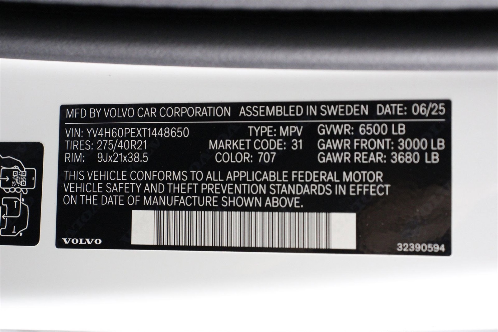 2026 Volvo XC90 T8 Plus photo 10
