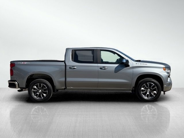 2023 Chevrolet Silverado 1500 LT photo 3