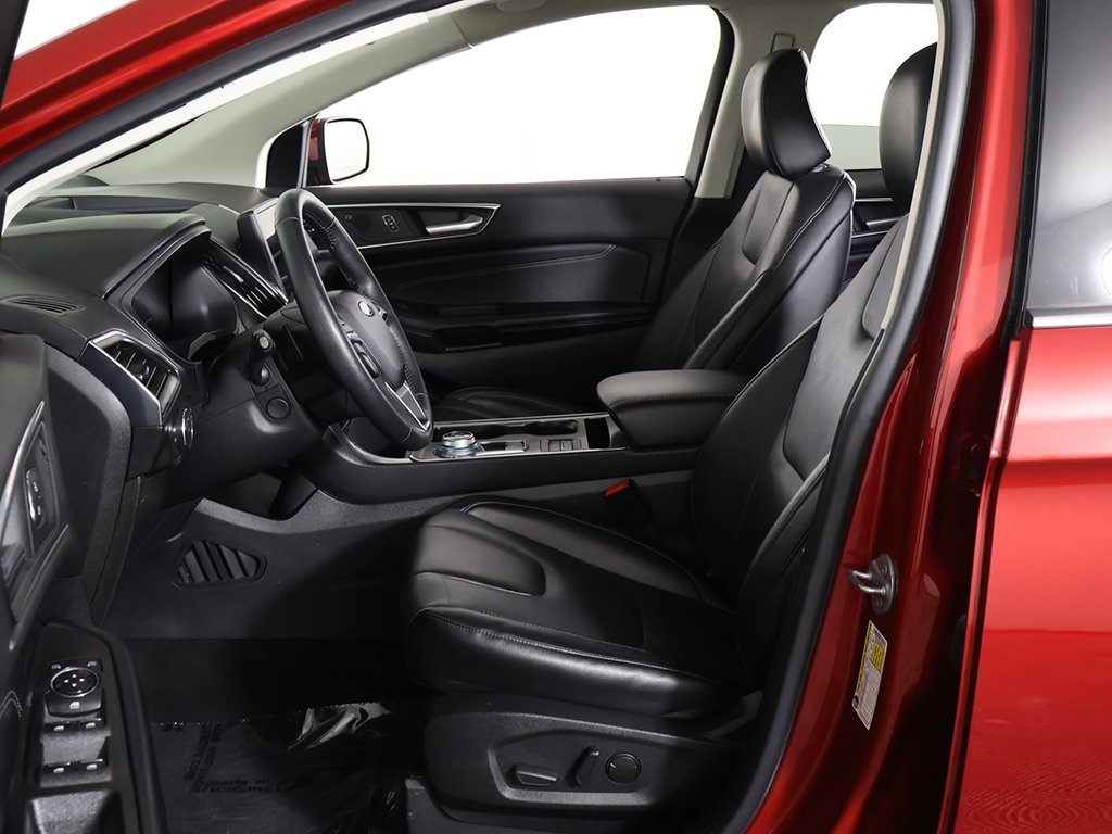 2022 Ford Edge Titanium photo 22