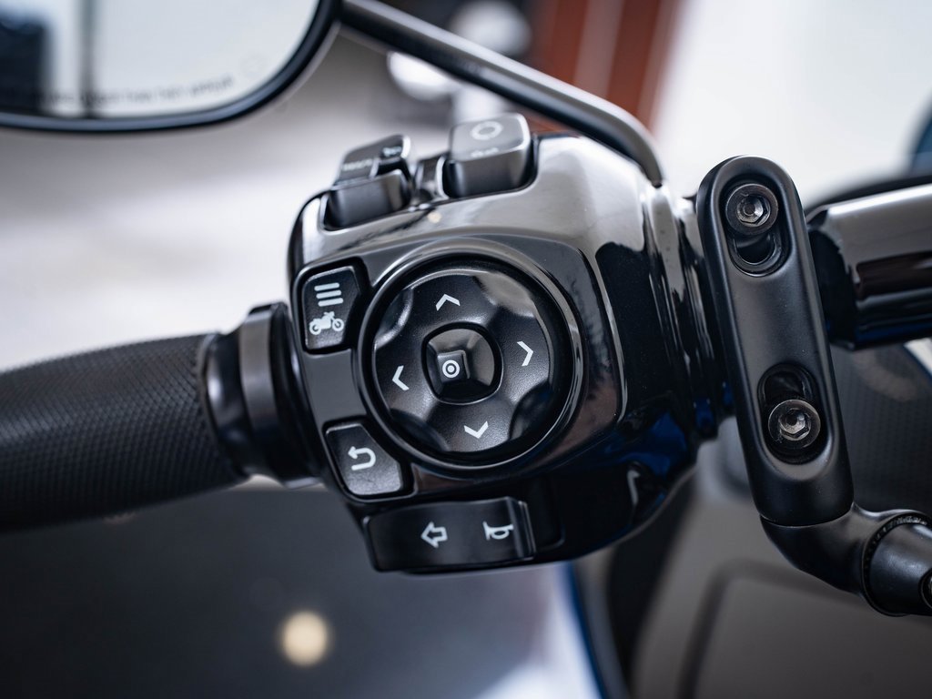 2024 Harley Davidson Road Glide photo 4