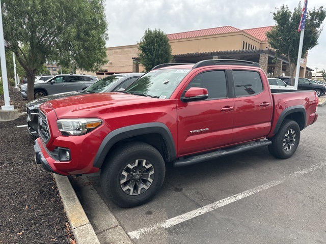 2019 Toyota Tacoma TRD Off-Road V6 photo 13
