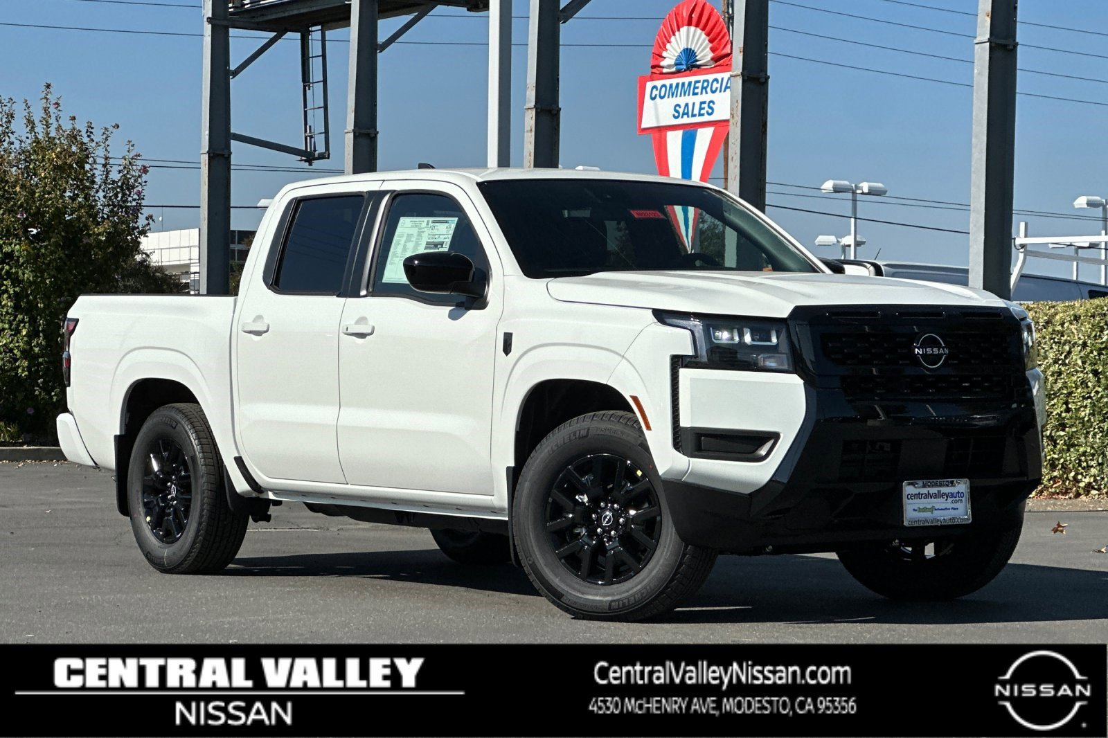 2026 Nissan Frontier SV's photo