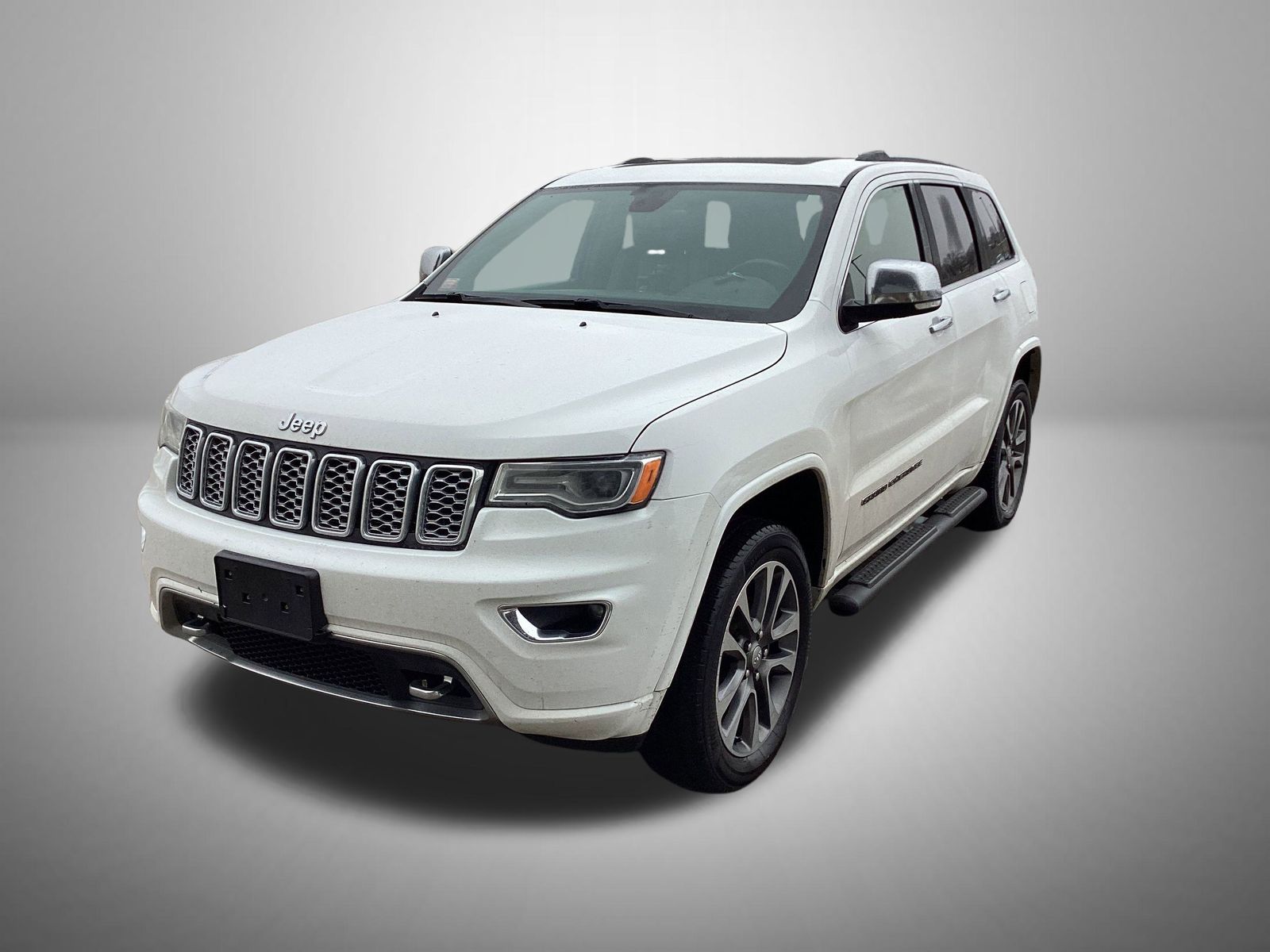 2018 Jeep Grand Cherokee Overland's photo