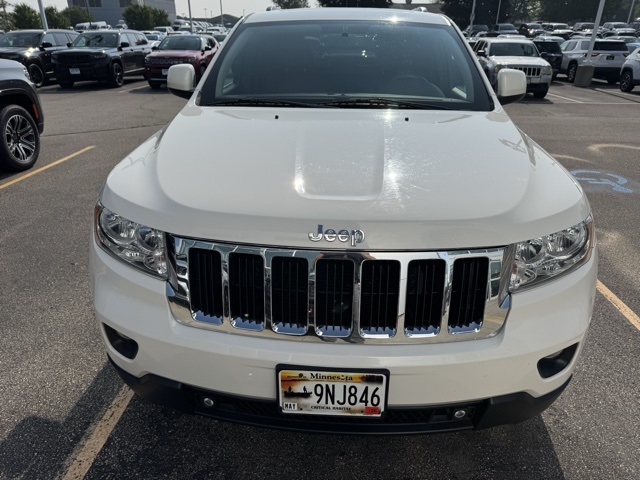 Used 2011 Jeep Grand Cherokee Laredo with VIN 1J4RR4GG2BC655649 for sale in Shakopee, Minnesota
