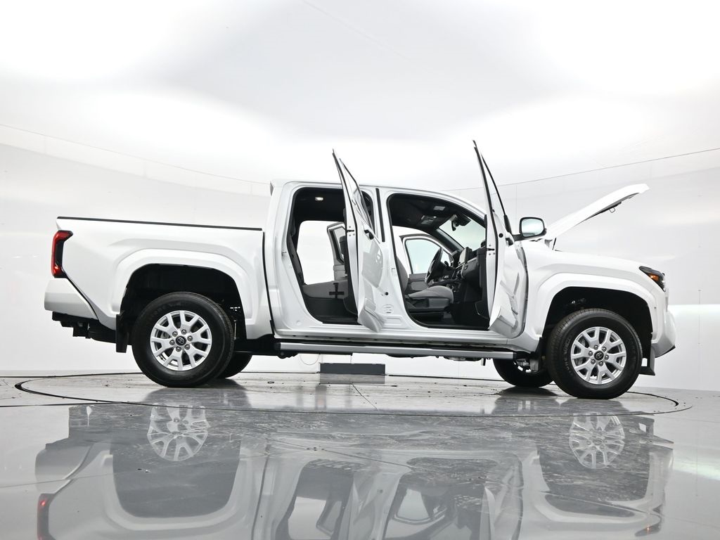 2024 Toyota Tacoma photo 56