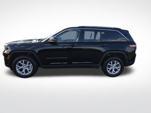 2022 Jeep Grand Cherokee Limited photo 2