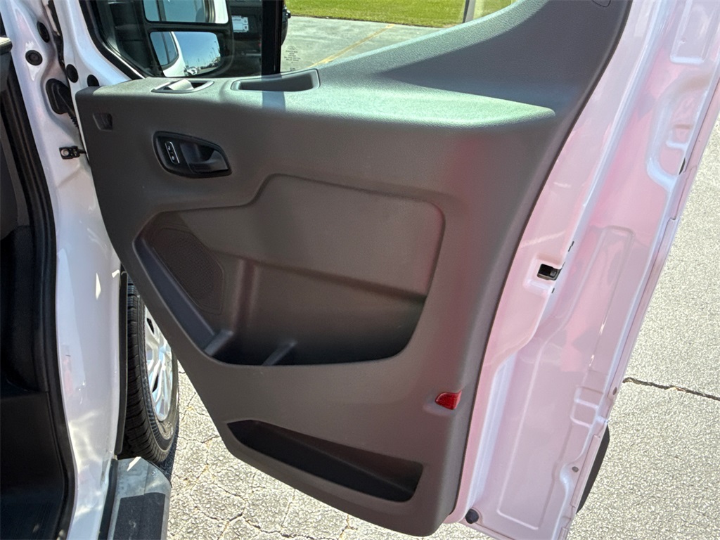 2023 Ford Transit photo 13