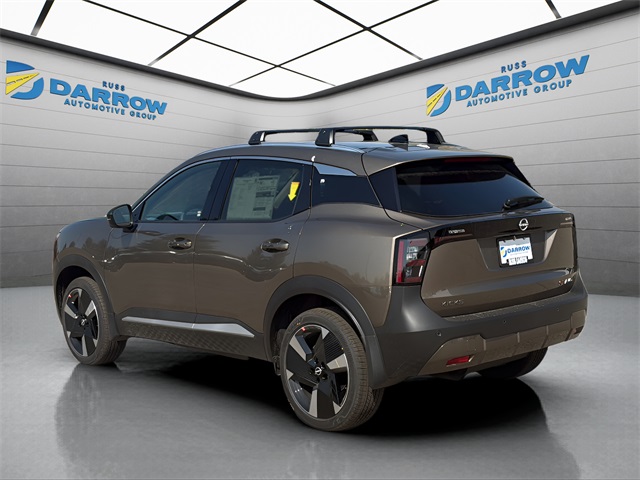 2026 Nissan Kicks SR photo 2