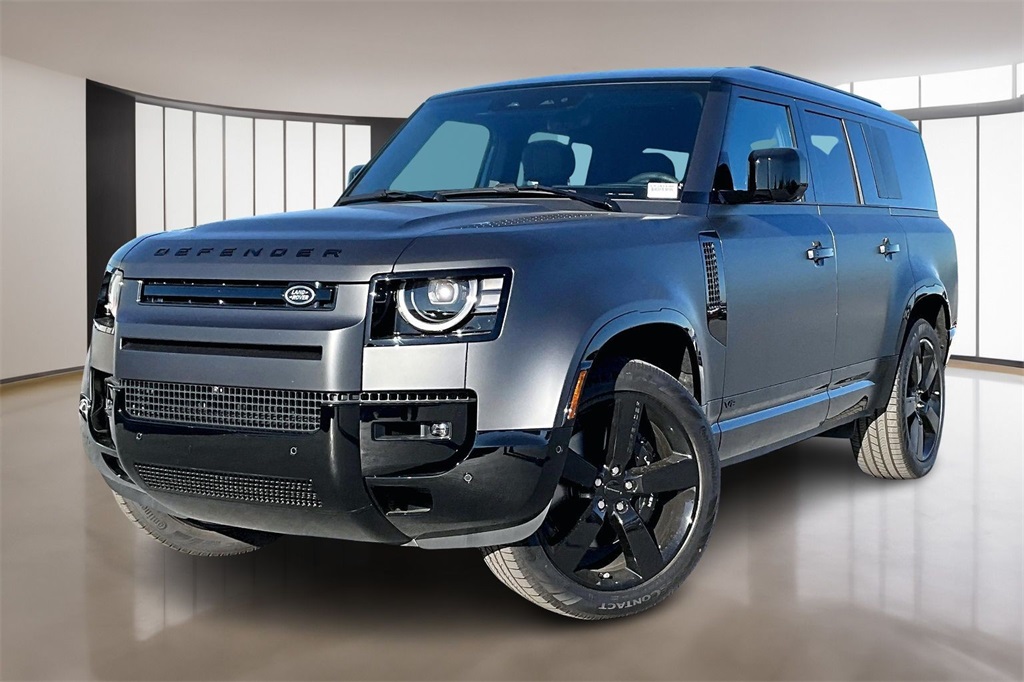 2026 Land Rover Defender V8's photo