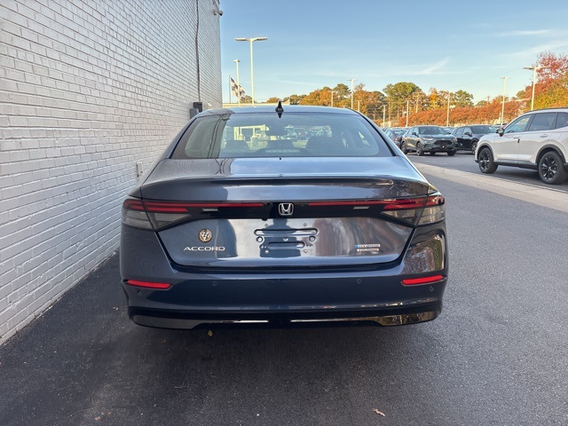 2025 Honda Accord Hybrid Touring photo 2