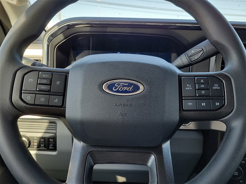 2025 Ford F-250 photo 23