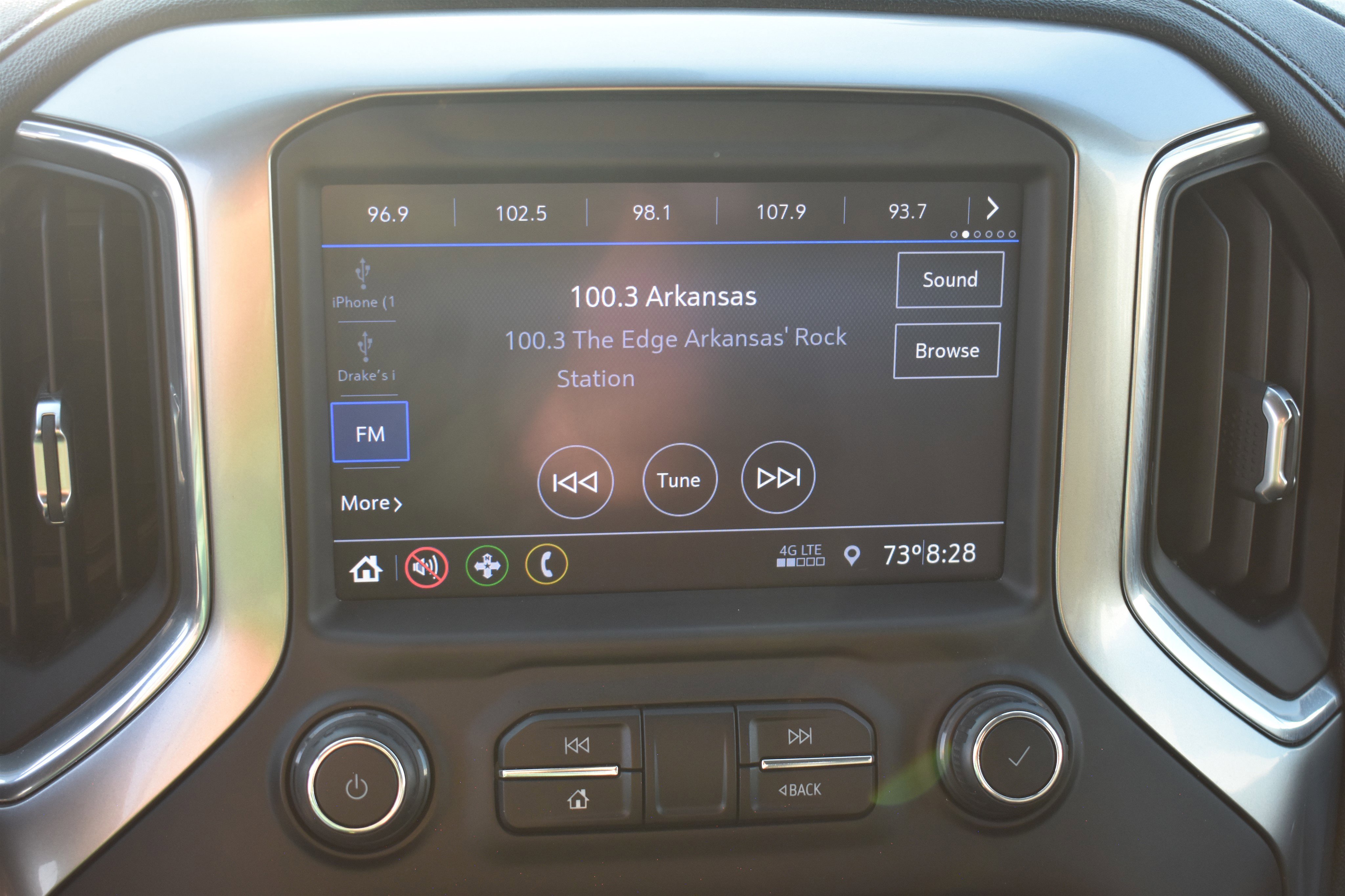 2020 Chevrolet Silverado 1500 RST photo 14