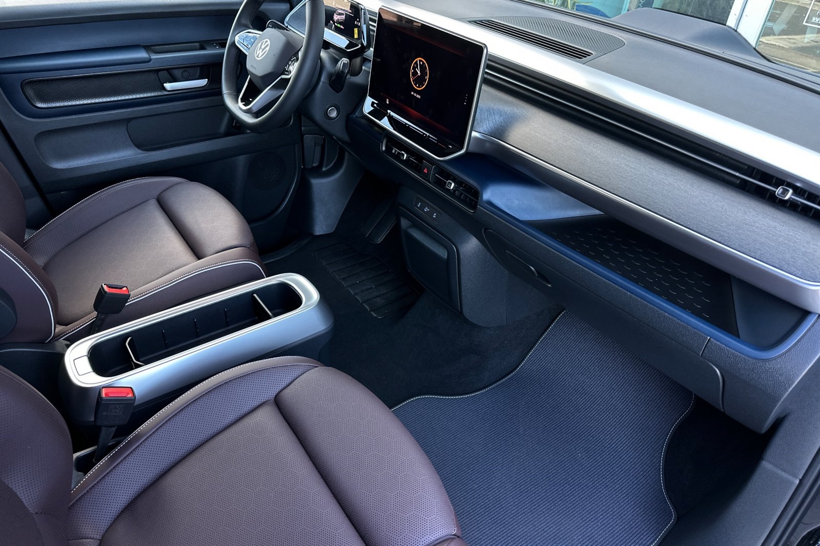 2025 Volkswagen ID. Buzz Pro S photo 14