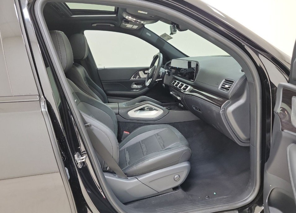 2023 Mercedes Benz GLE 53 photo 9