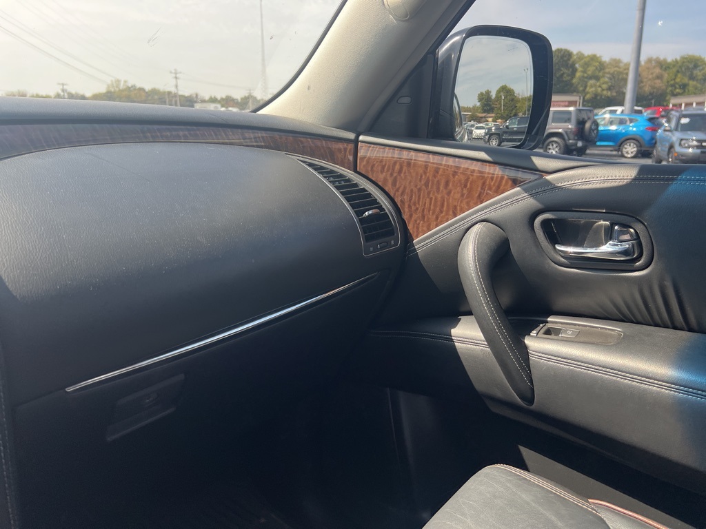 2017 Nissan Armada Platinum photo 18