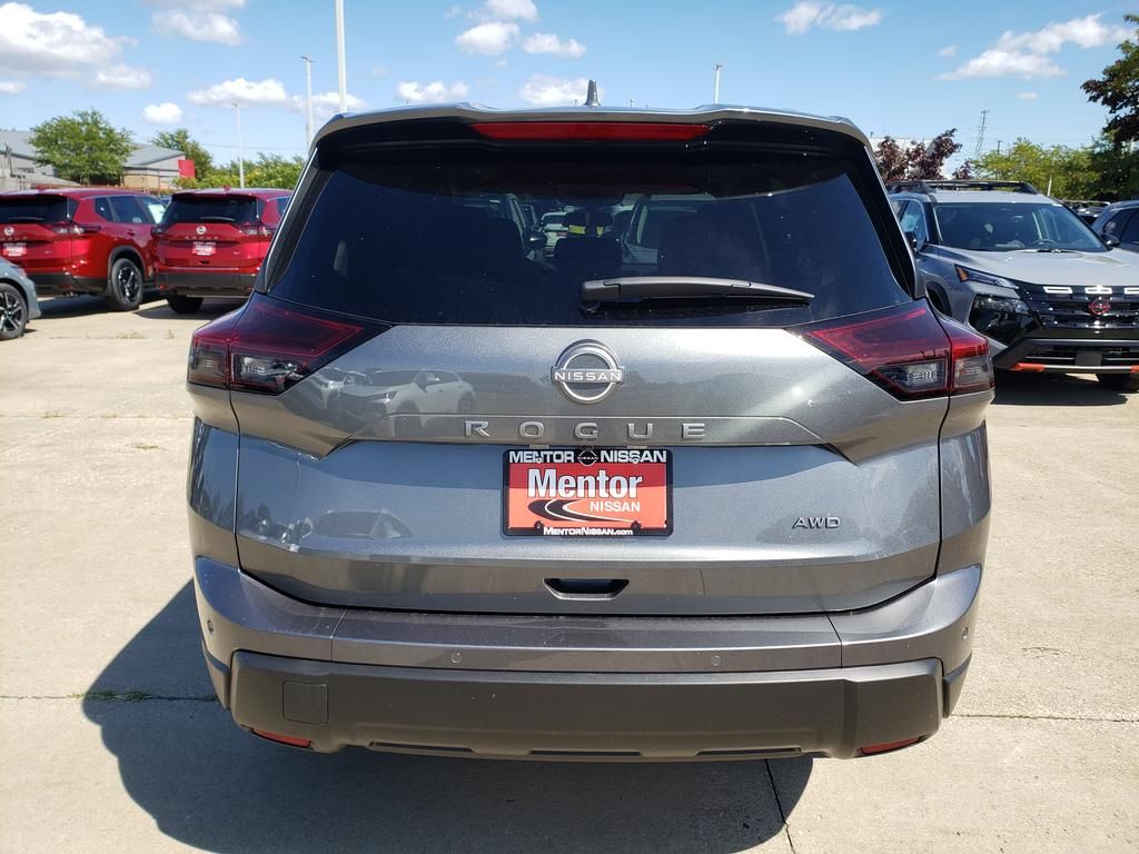2026 Nissan Rogue SV photo 3