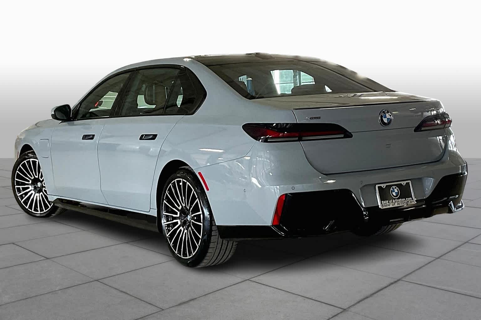 2025 Bmw 750e 750e xDrive photo 12