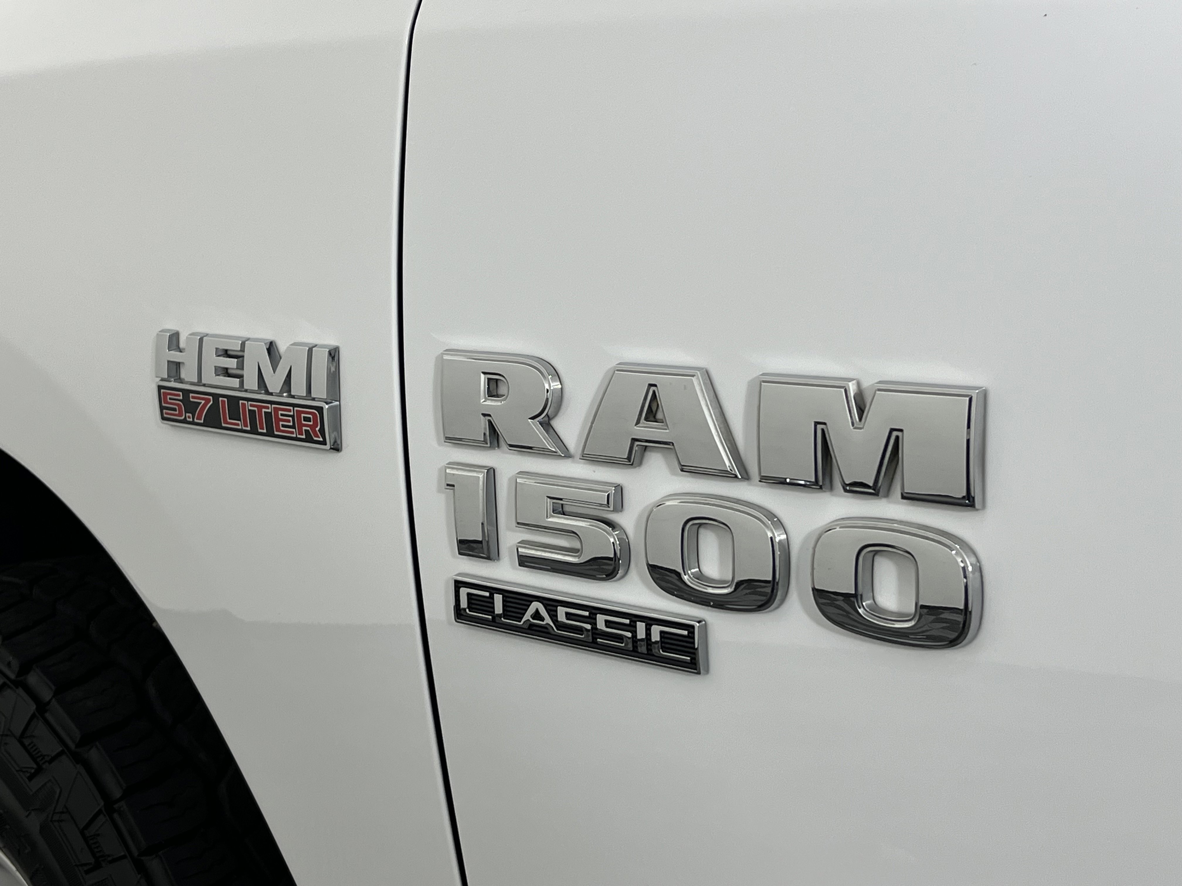 2022 Ram 1500 Classic SLT photo 2
