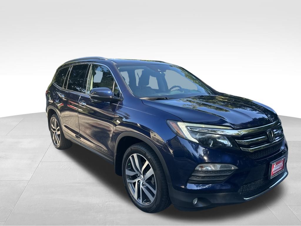 2017 Honda Pilot Touring photo 7