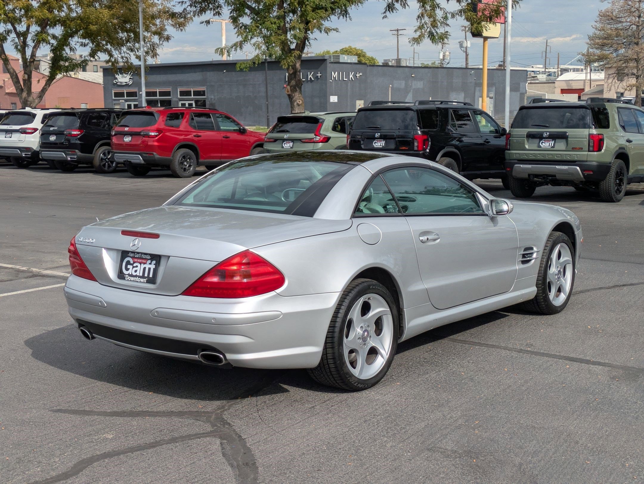 2004 Mercedes Benz SL photo 3