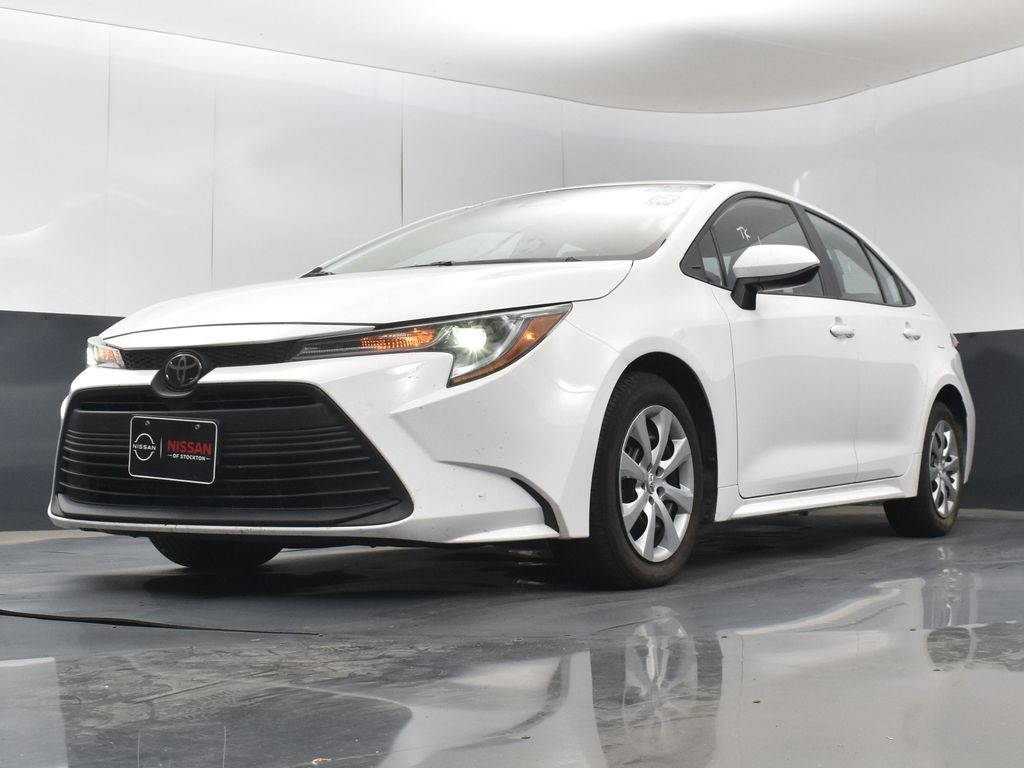 2024 Toyota Corolla LE photo 10