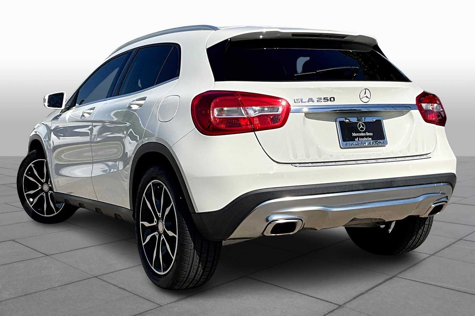 2017 Mercedes Benz GLA 250 photo 10