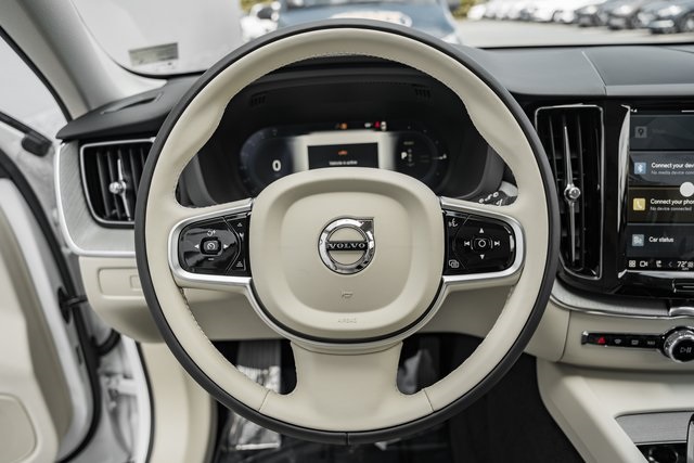 2025 Volvo XC60 Hybrid T8 Plus photo 23