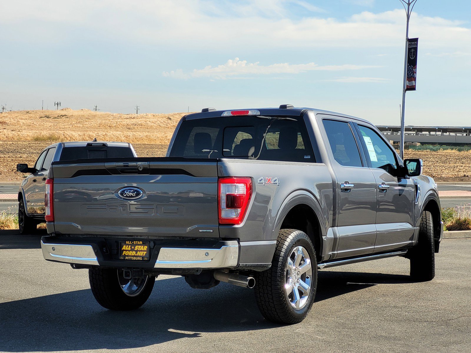2023 Ford F-150 Lariat photo 4