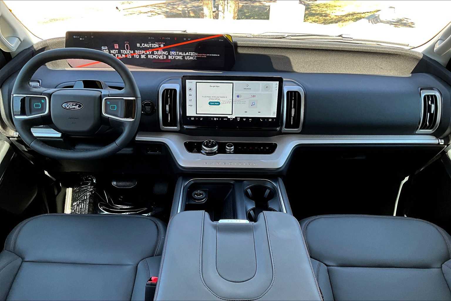 2025 Ford Expedition photo 2