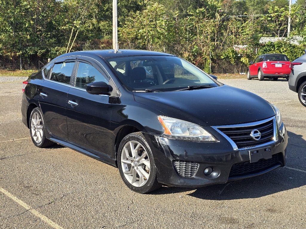 2013 Nissan Sentra SR photo 4
