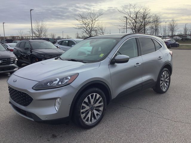 2021 Ford Escape Titanium's photo