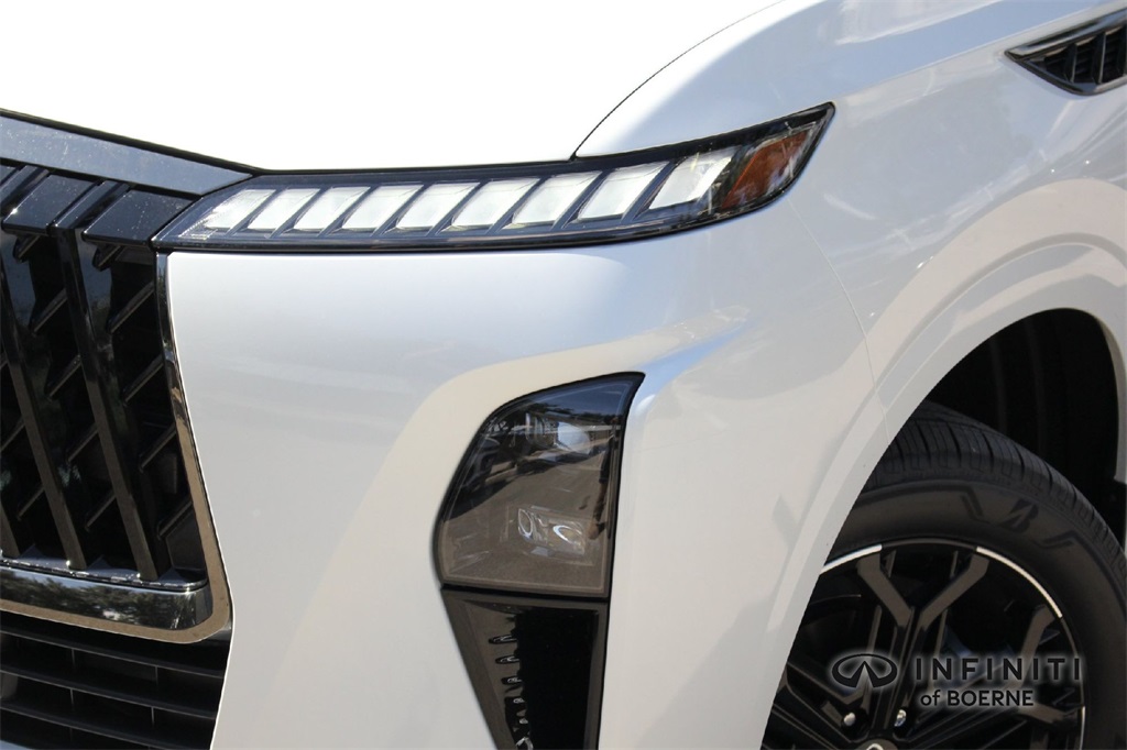 2026 Infiniti QX80 Sensory photo 2