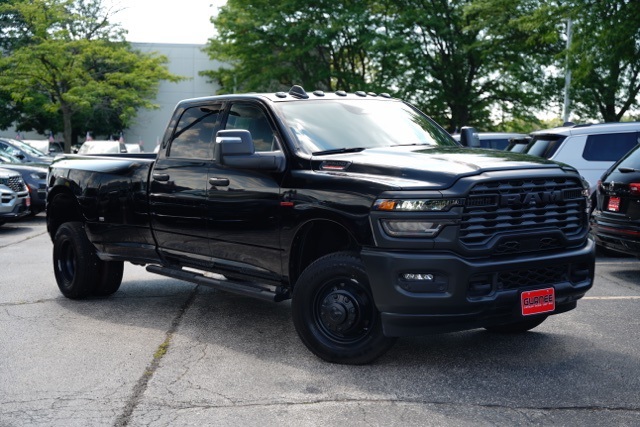 2025 Ram 3500 Tradesman photo 2