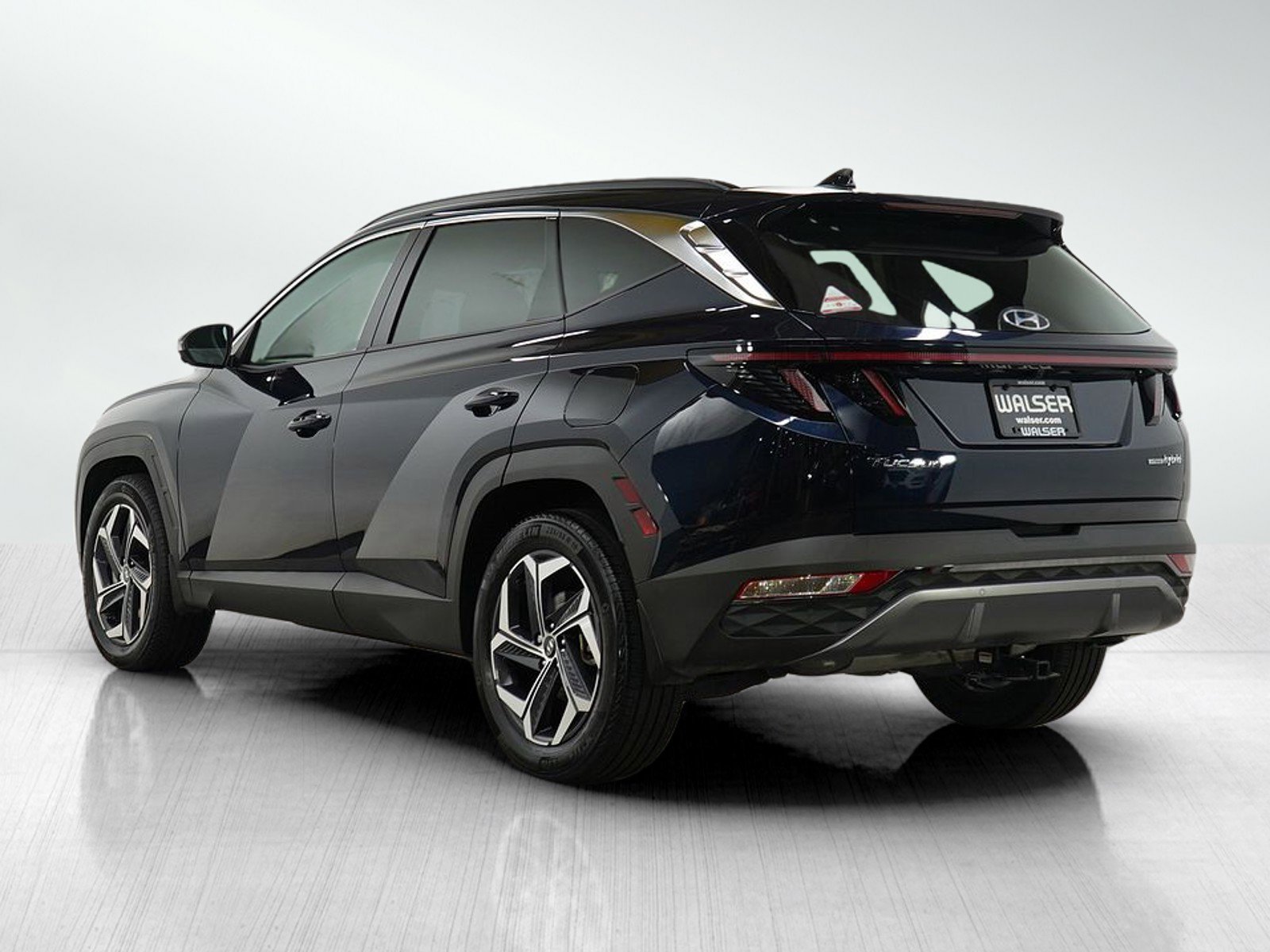 2024 Hyundai Tucson Hybrid Limited photo 2