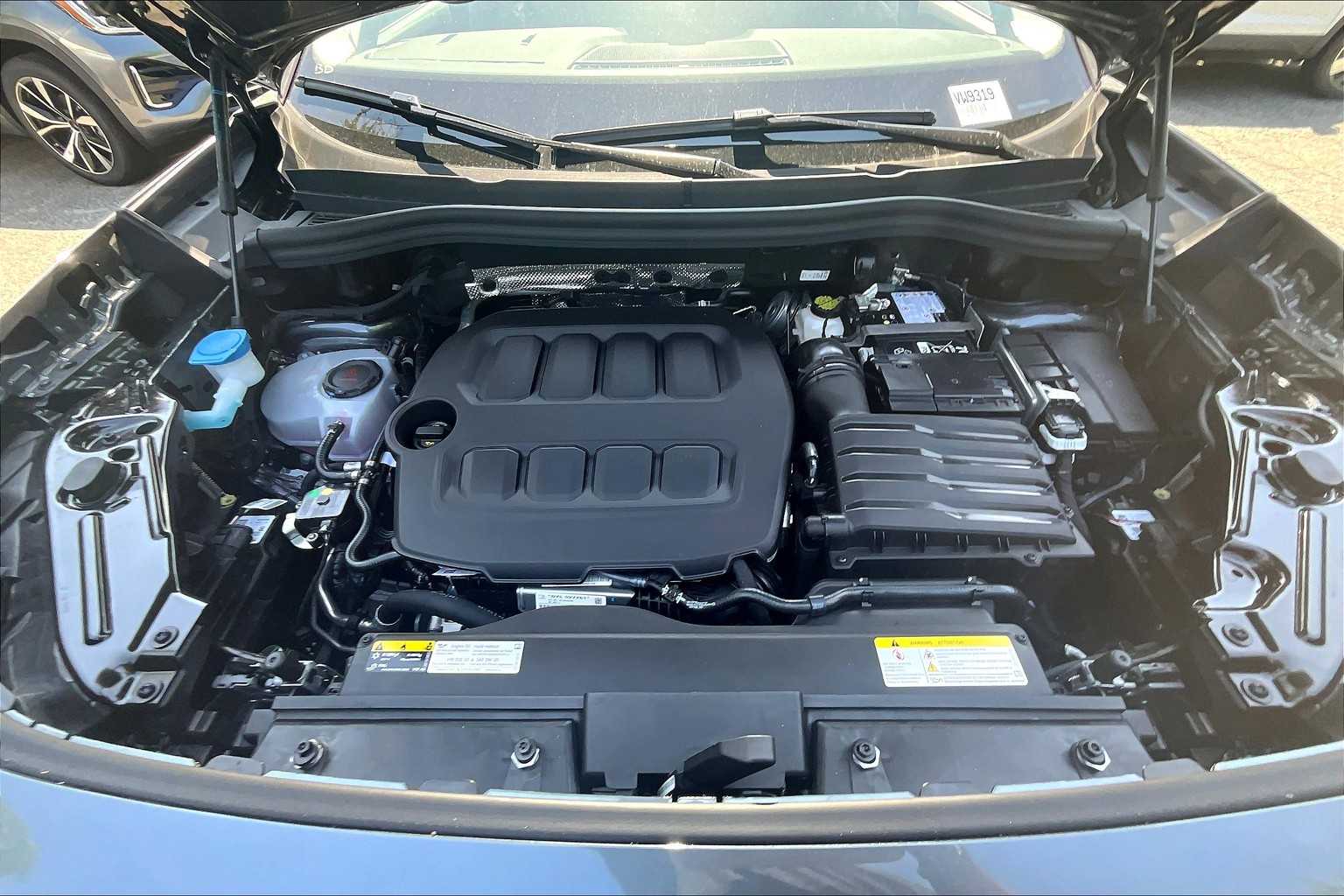 2025 Volkswagen Tiguan SE photo 15