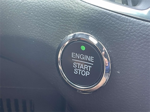 2021 Ford Edge Titanium photo 28