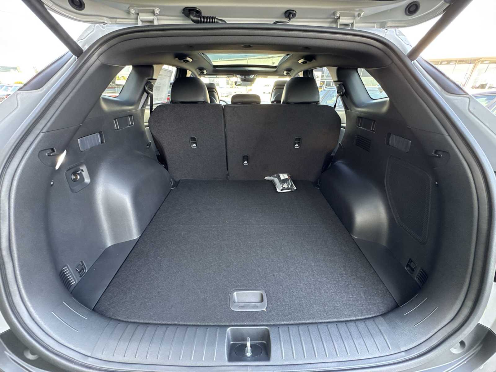 2026 Kia Sportage X-Line photo 11