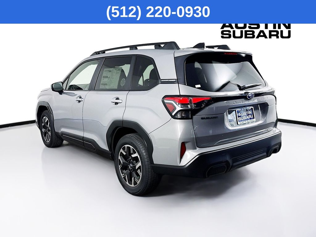 2025 Subaru Forester Premium photo 3