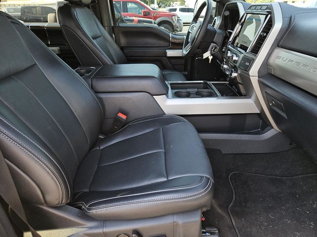 2022 Ford F-250 Lariat photo 28