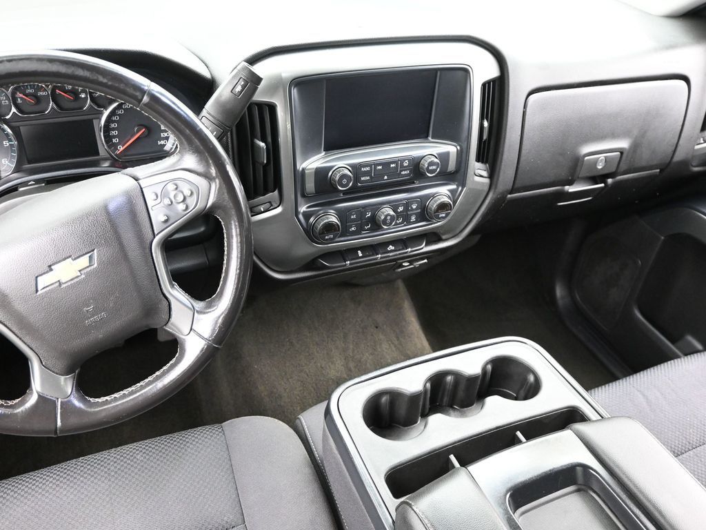 2018 Chevrolet Silverado 1500 LT photo 10